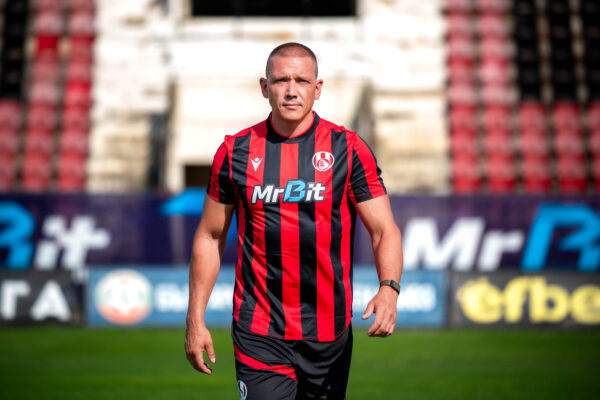 Мачова фланелка, титулярен екип, сезон 2026-2027